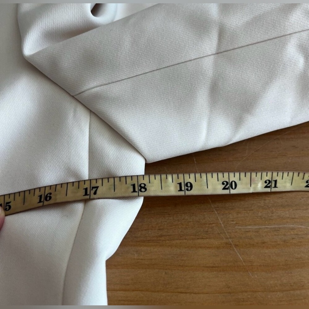 Anne Klein Women's Blazer Sz-4 Single-breasted, one-button style, featuring - Picture 11 of 13